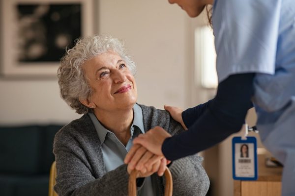 nurse-take-care-of-senior-woman